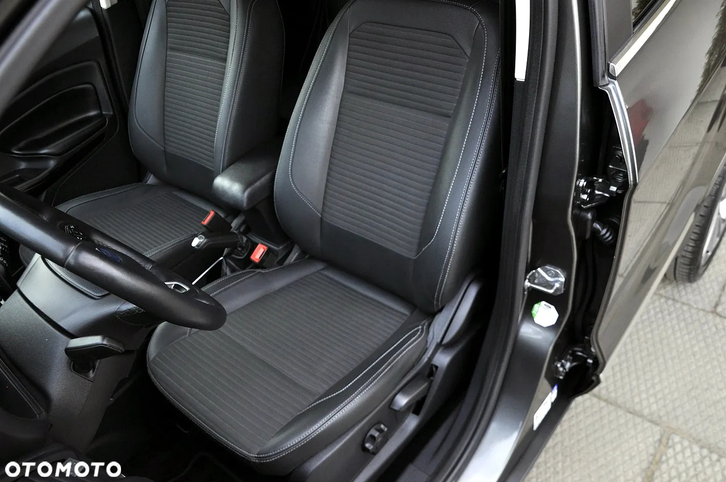 Ford EcoSport 1.0 EcoBoost TITANIUM X - 9