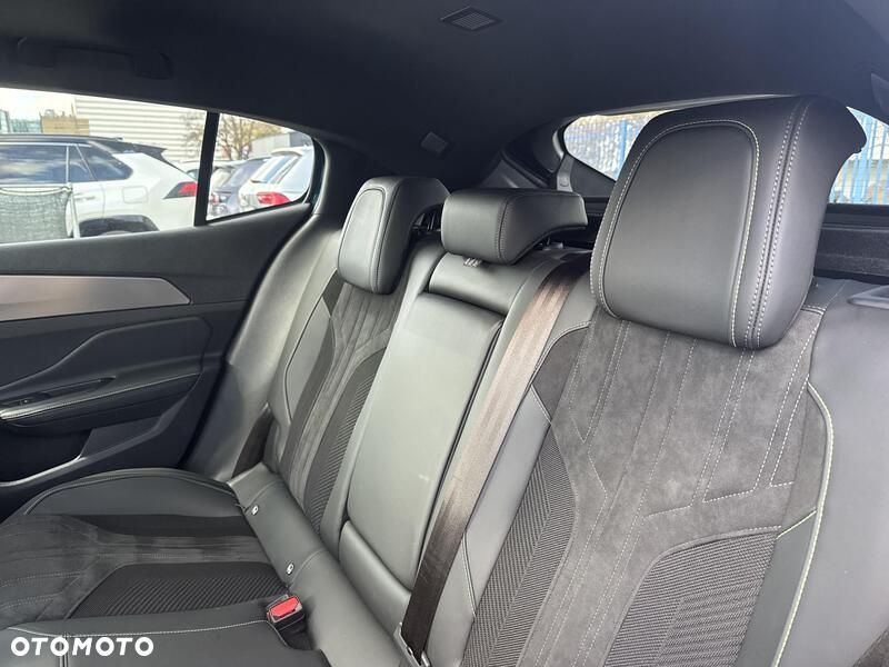 Peugeot 408 - 14