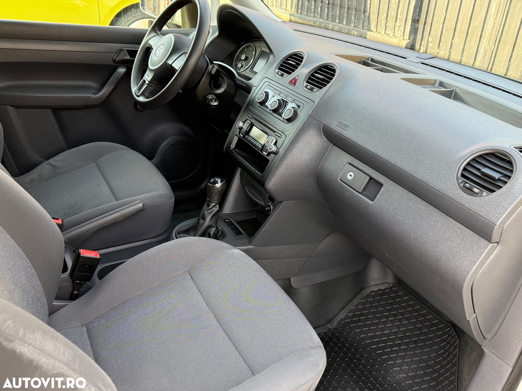 Volkswagen Caddy - 12