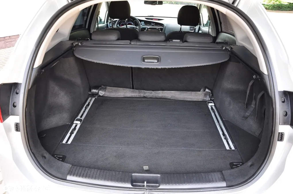 Kia Ceed 1.6 GDI ISG Spirit - 24