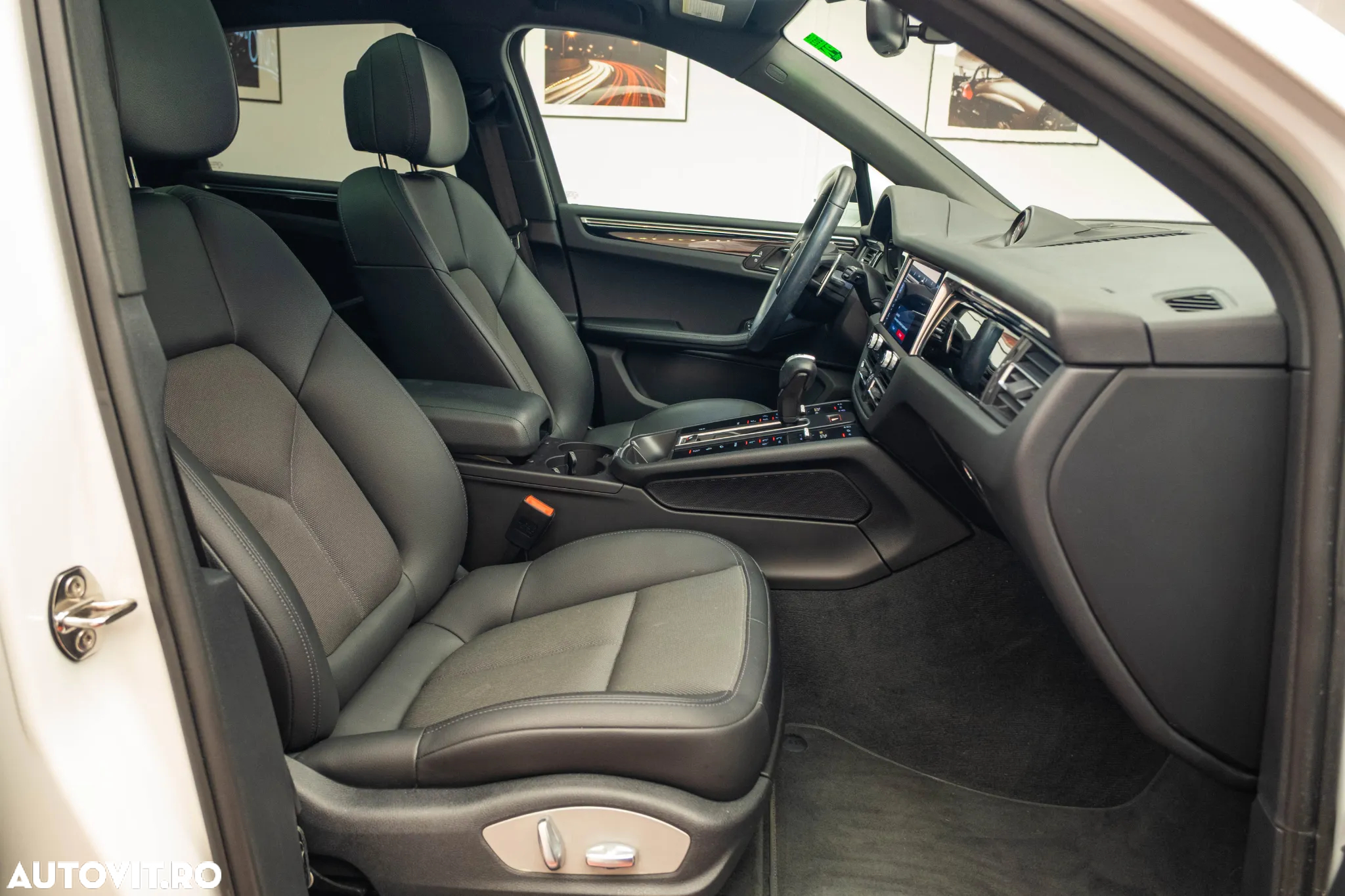 Porsche Macan - 33