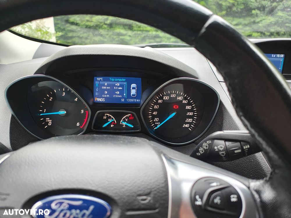 Ford Kuga 2.0 TDCi 4WD Powershift Titanium - 9