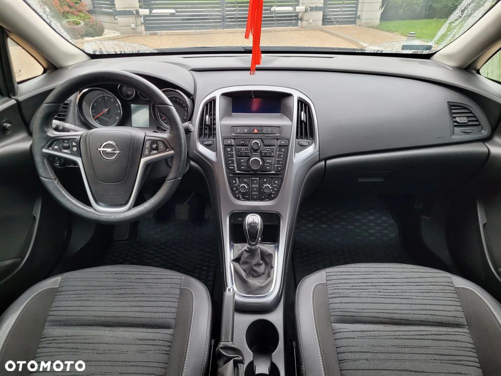 Opel Astra IV 1.4 T Business EU6 - 18