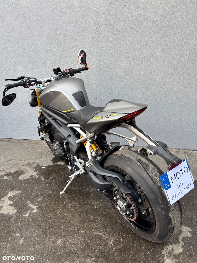 Triumph Speed Triple - 5