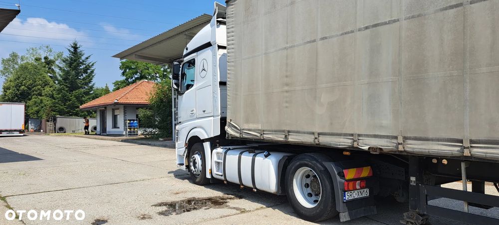 Mercedes-Benz Actros MP4 - 14