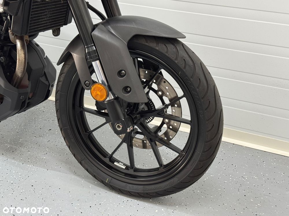 Yamaha MT - 10