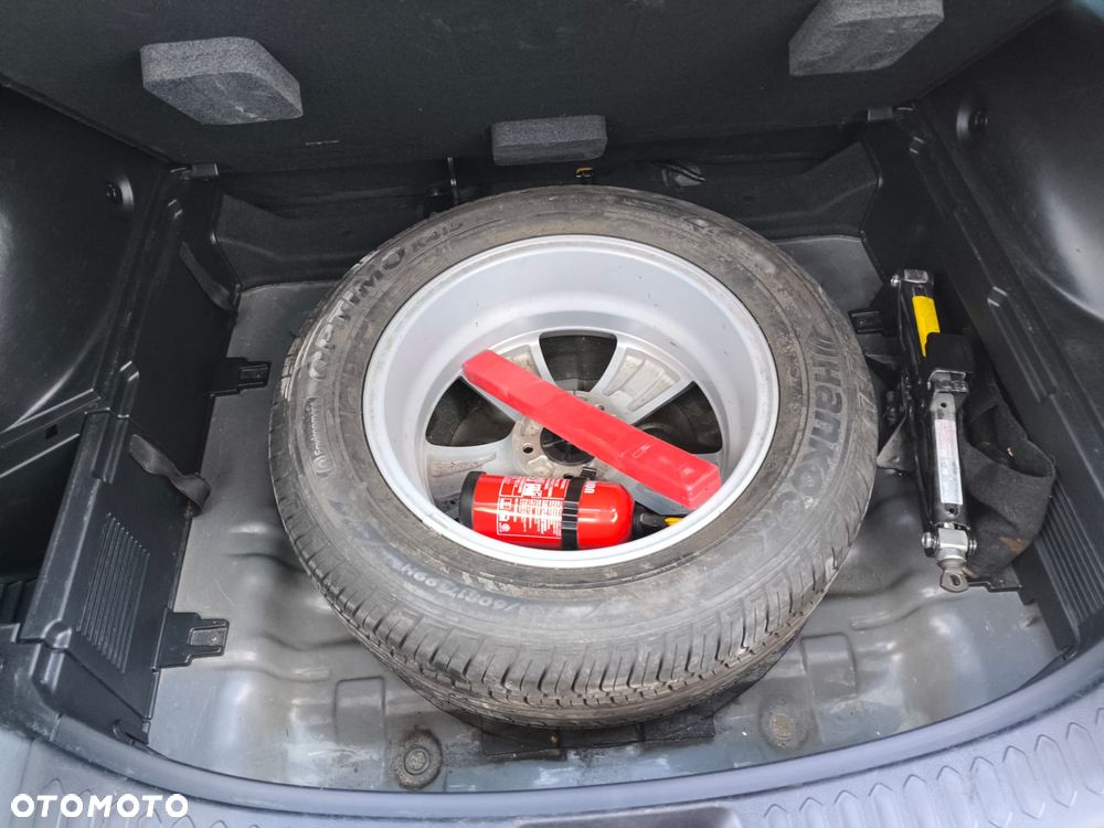 Kia Sportage 2.0 CRDI 4WD Automatik Spirit - 18