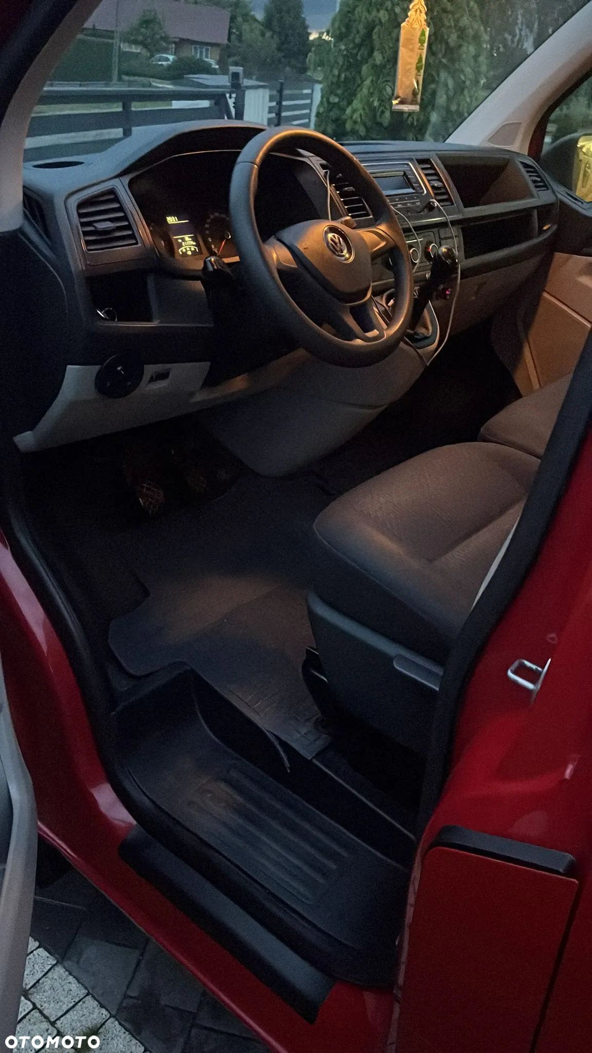 Volkswagen Caravelle 2.0 TDI L2 Highline - 9