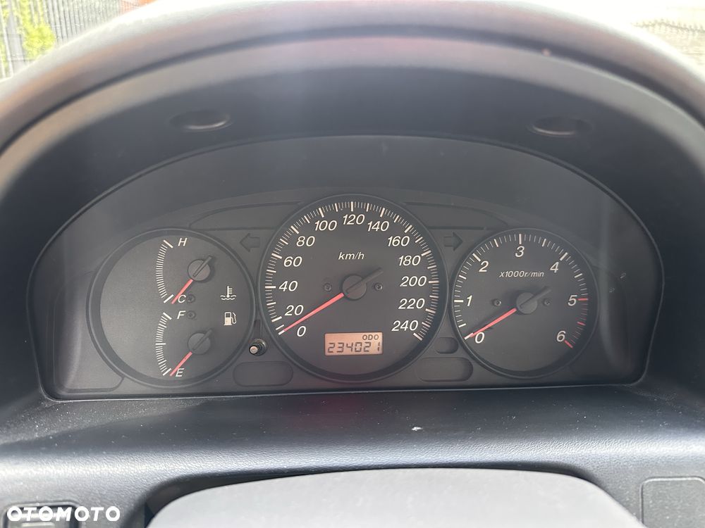 Mazda 626 - 8