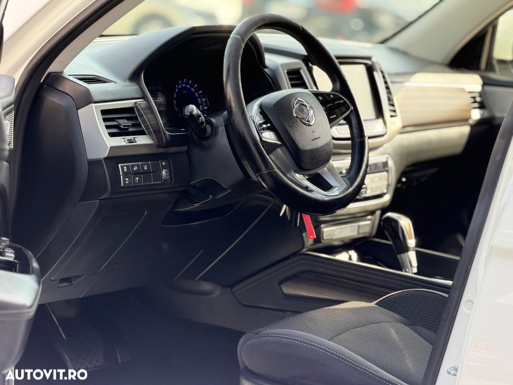 SsangYong REXTON 2.2 e-XDi 220 4WD Aut. Quartz - 12