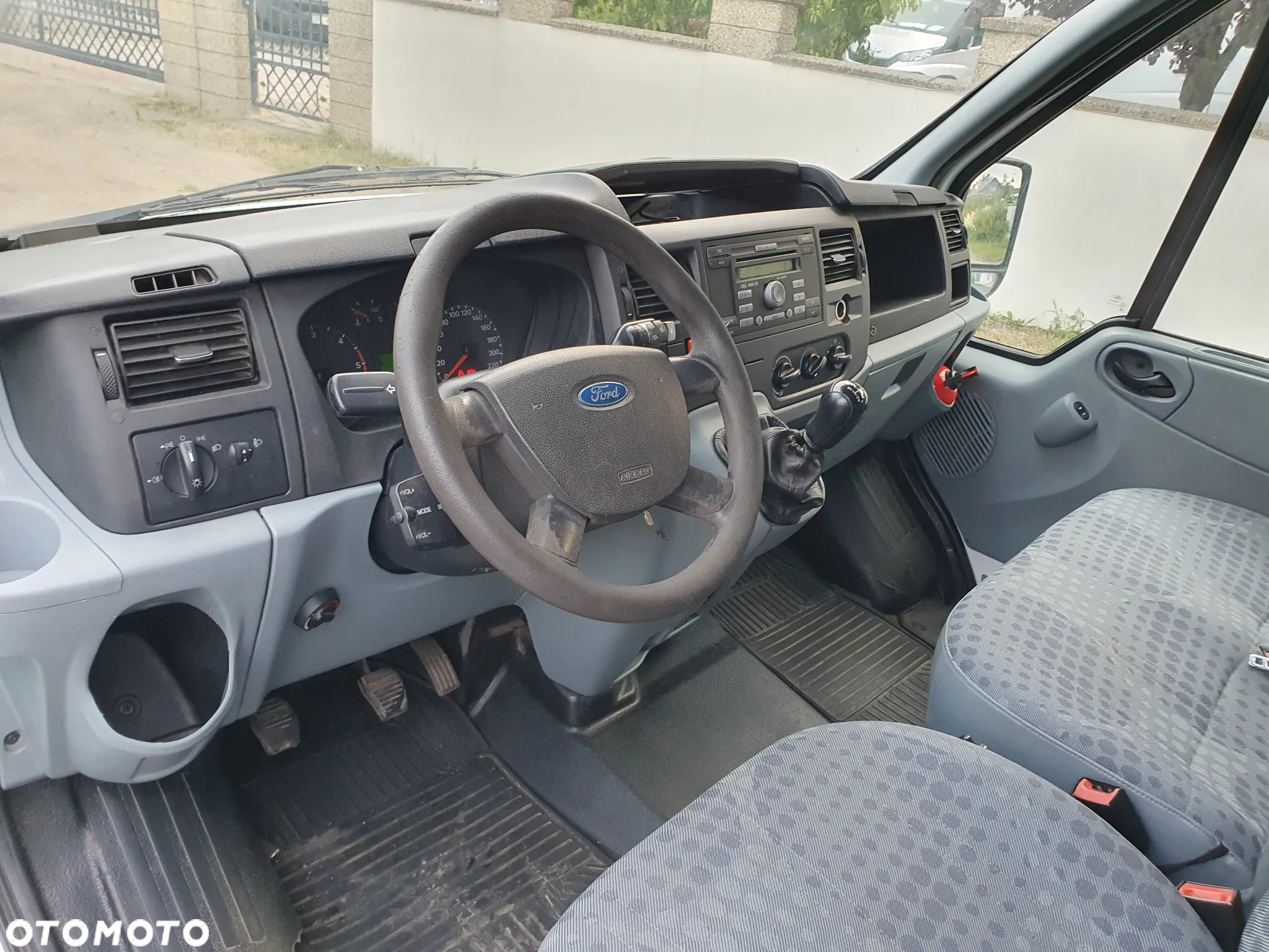 Ford Transit - 11