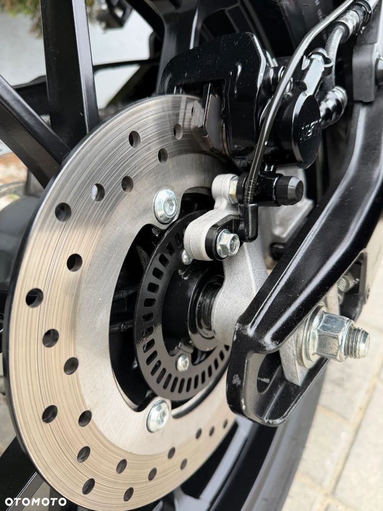 Yamaha MT - 31