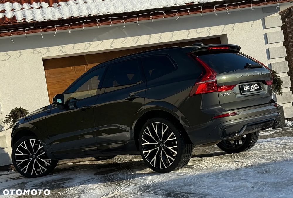 Volvo XC 60 B4 D AWD Plus Dark - 3