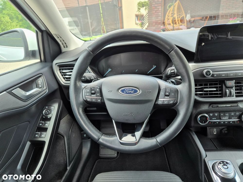 Ford Focus 2.0 EcoBlue Titanium - 13