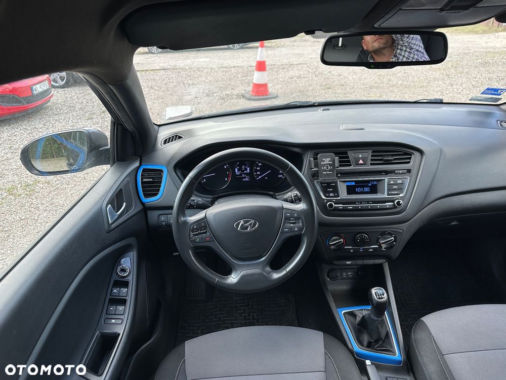 Hyundai i20 1.2 GO - 15
