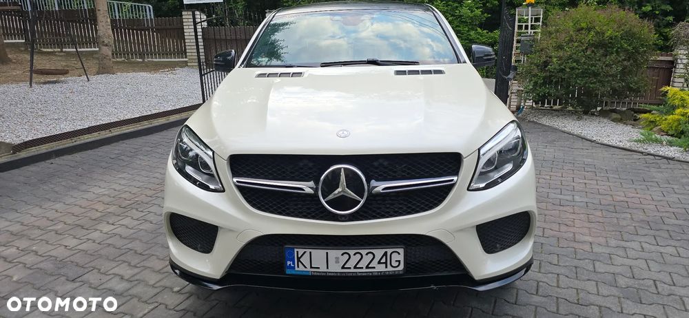 Mercedes-Benz GLE - 40