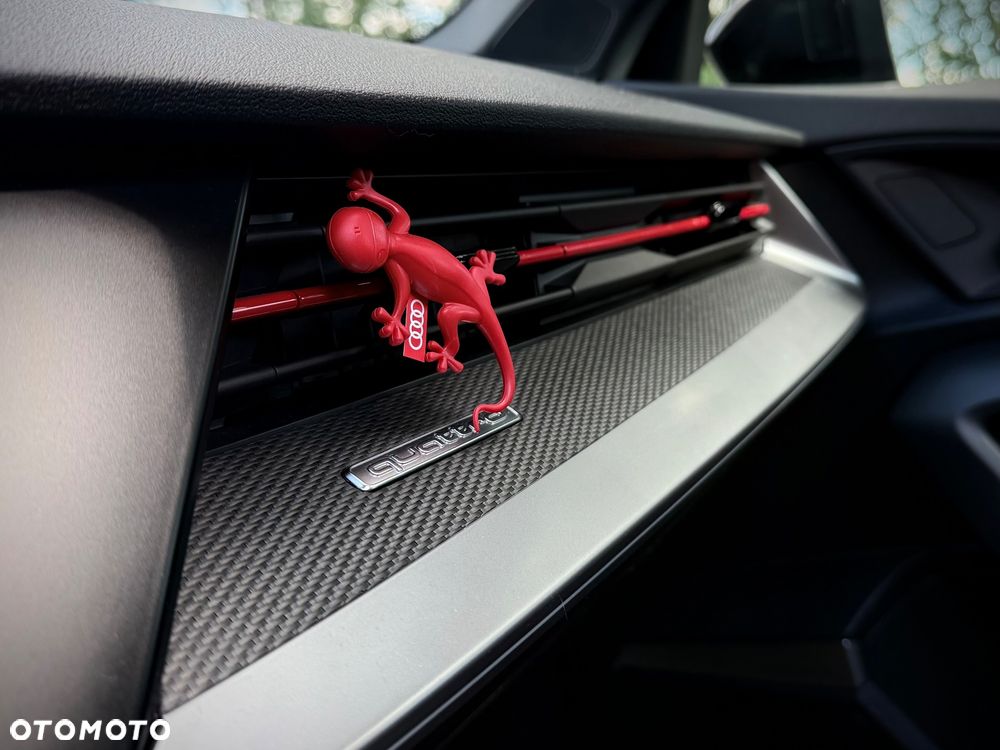 Audi RS3 Sportback - 19