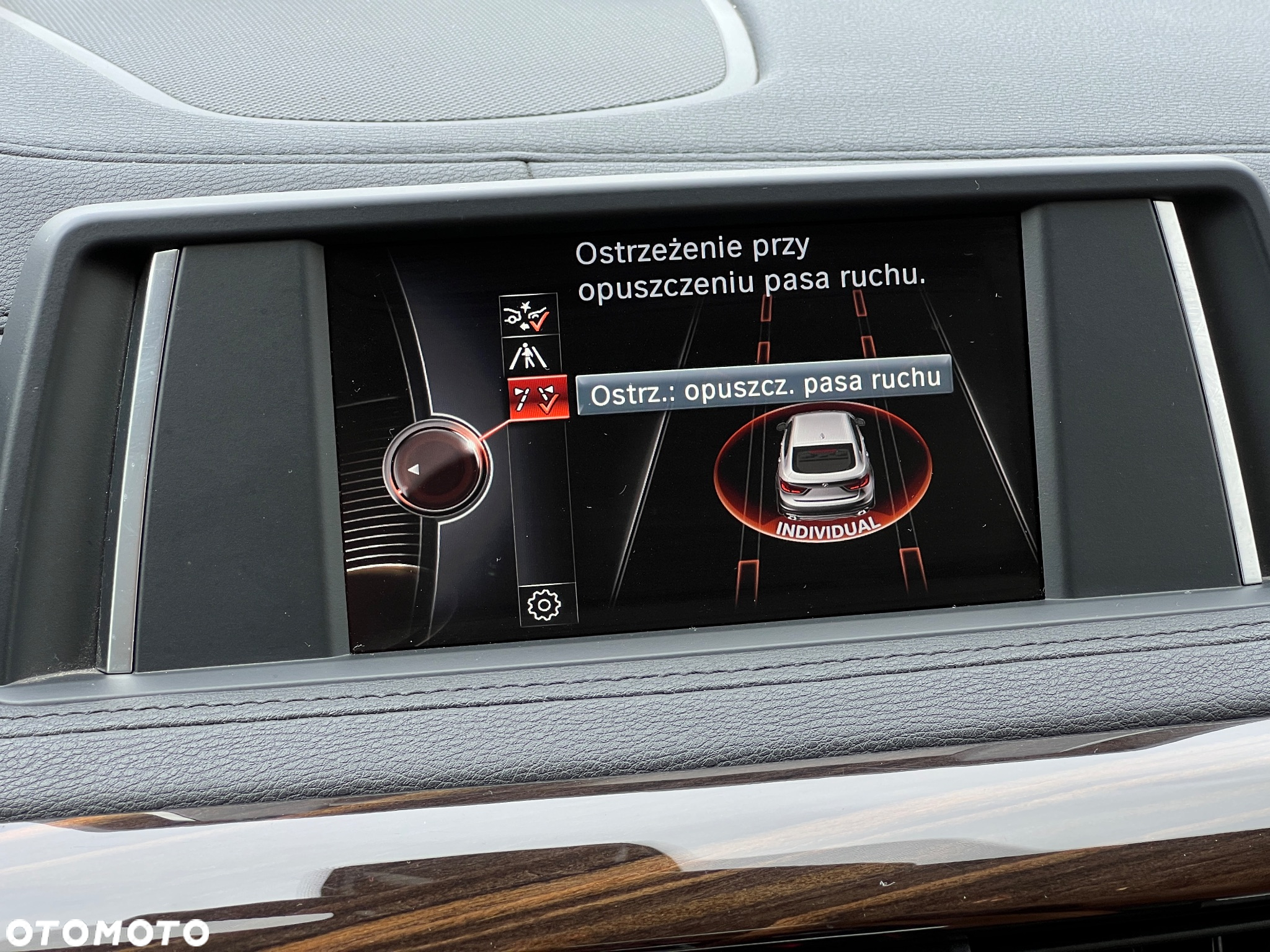 BMW X6 xDrive50i - 29