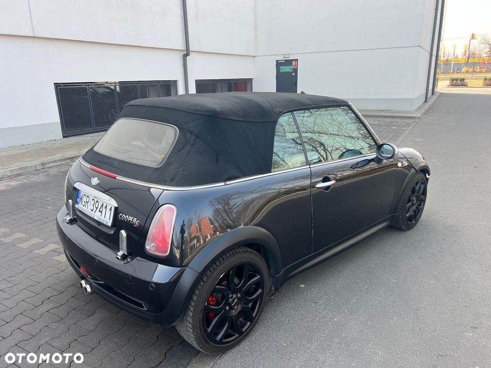 MINI Cooper S Sidewalk - 16