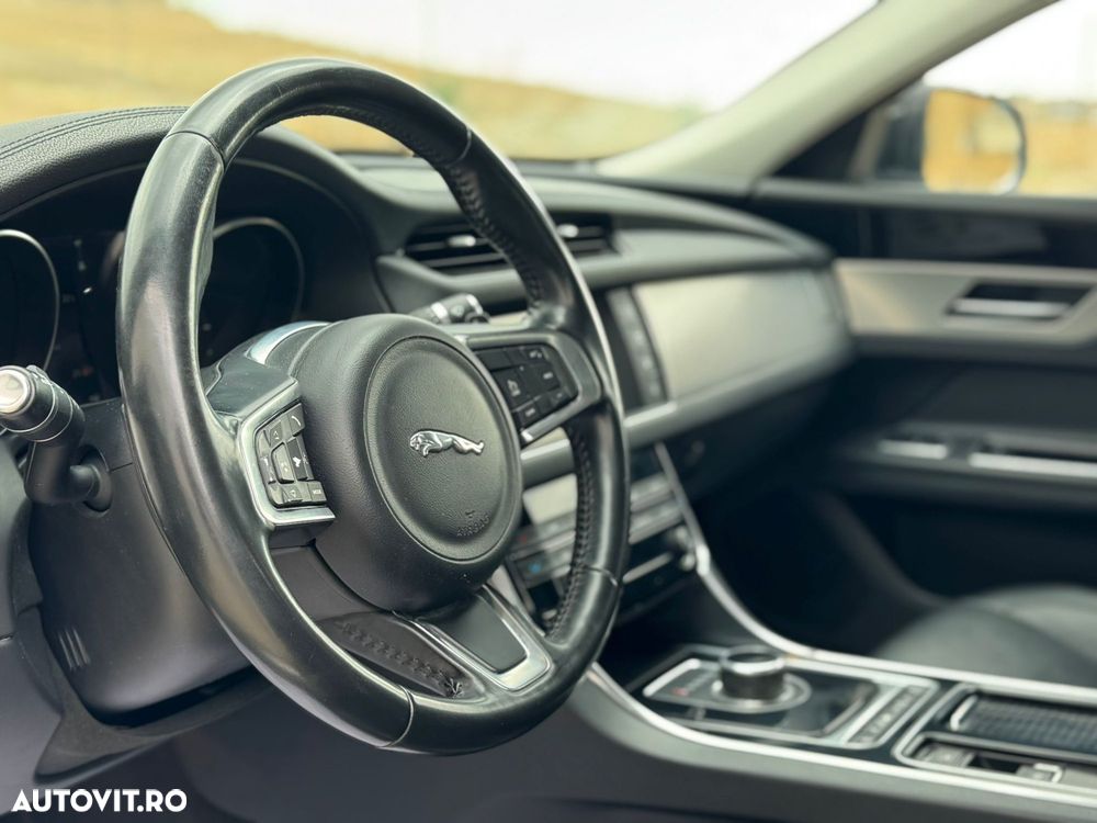 Jaguar XF 20d AWD Aut. Prestige - 6