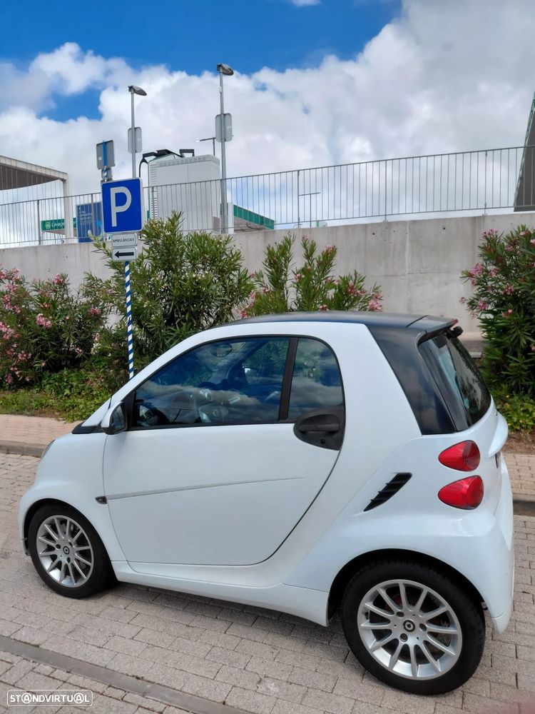 Smart ForTwo Coupé 1.0 mhd Passion 71 Softouch - 10