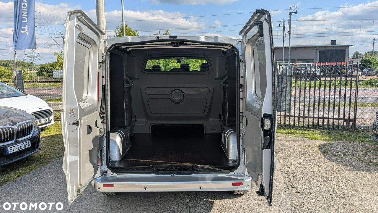 Opel Vivaro - 33