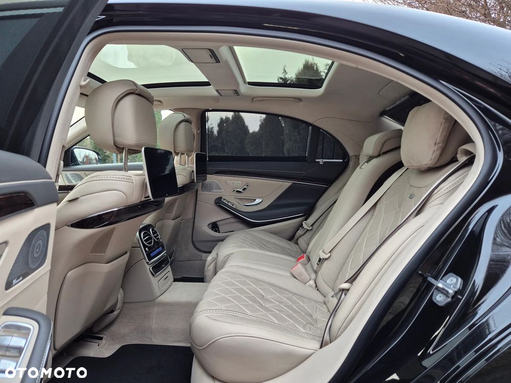 Mercedes-Benz Klasa S 560 4-Matic L 9G-TRONIC - 11