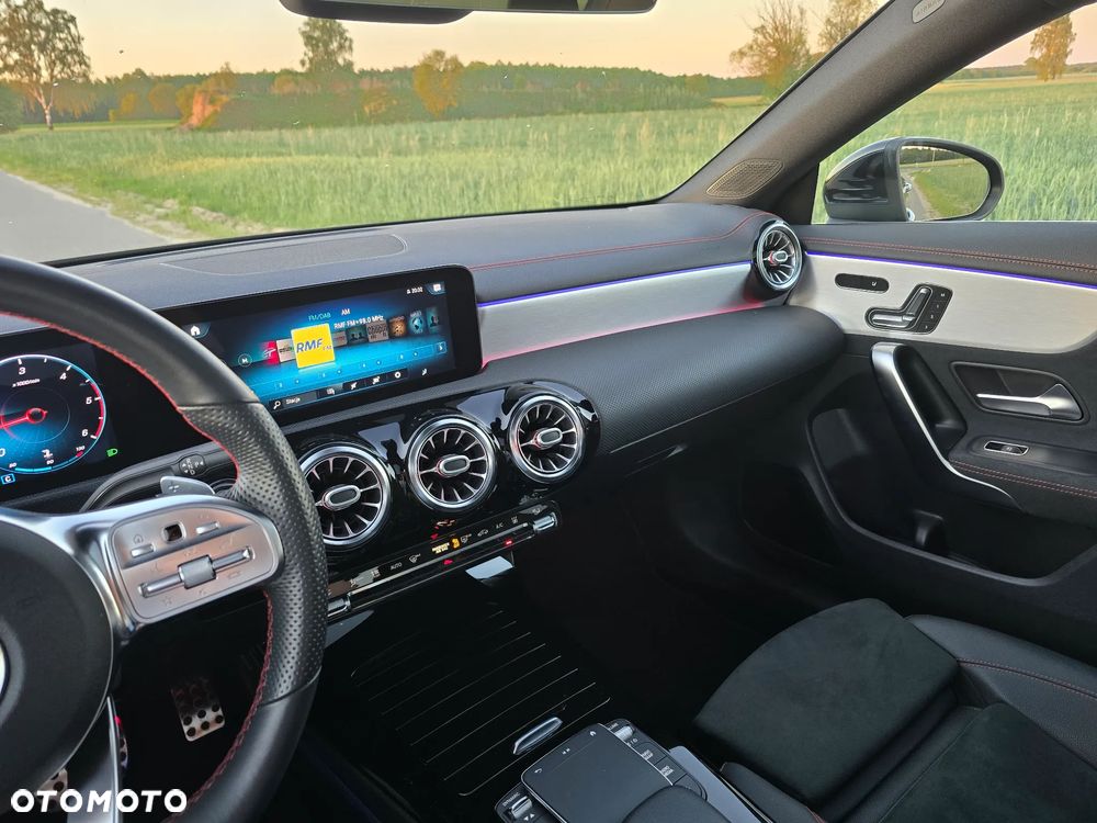 Mercedes-Benz CLA 200 d 8G-DCT AMG Line - 17