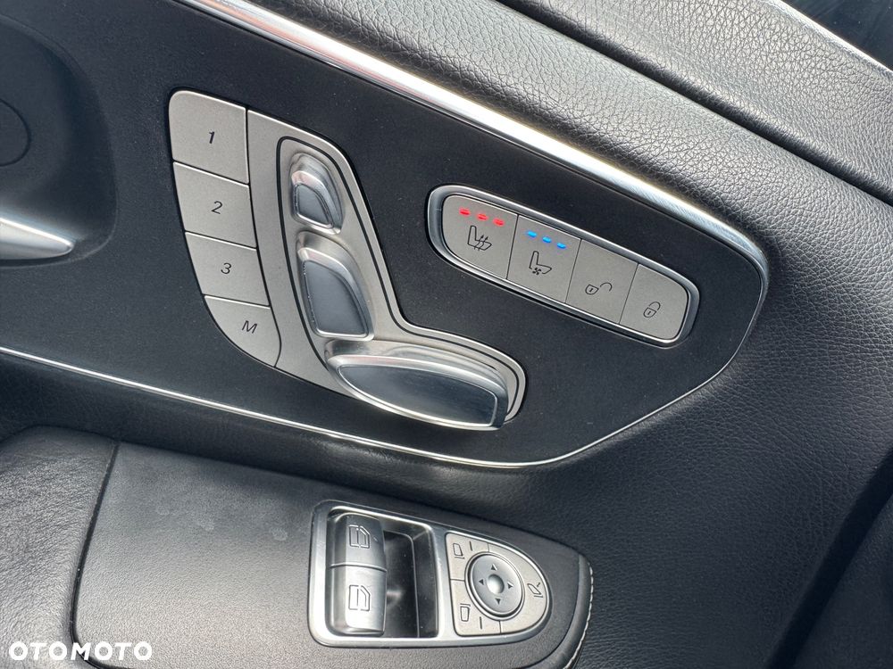 Mercedes-Benz Klasa V 250 (BlueTEC) d Avantgarde 7G-Tronic (d³ugi) - 22