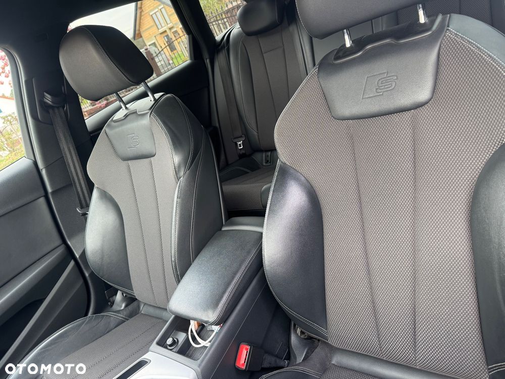 Audi A4 Avant 2.0 TDI Quattro S tronic - 11