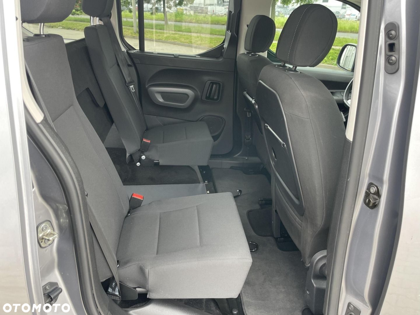 Toyota Proace City Verso 1.5 D-4D Family - 8