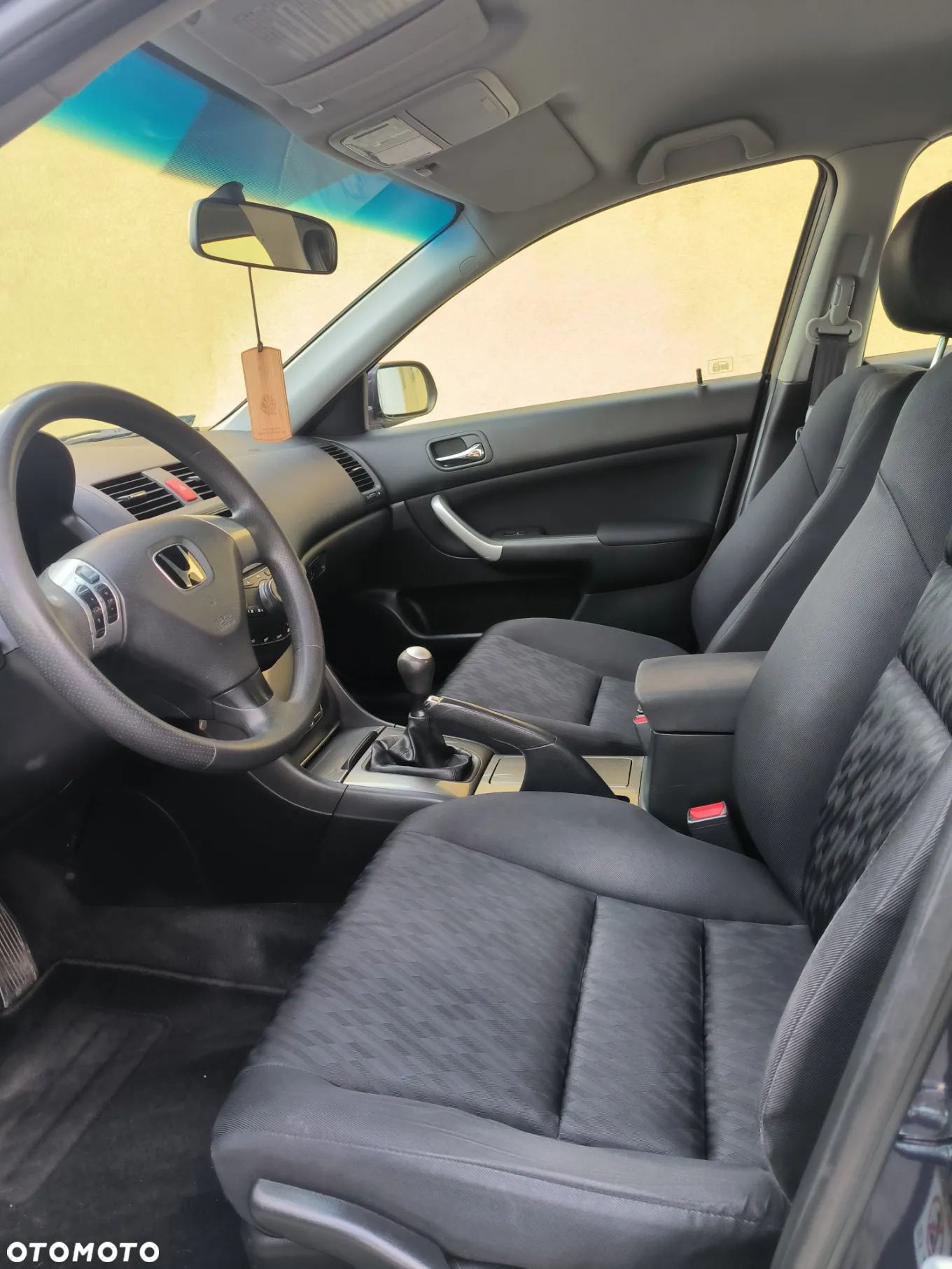 Honda Accord - 10