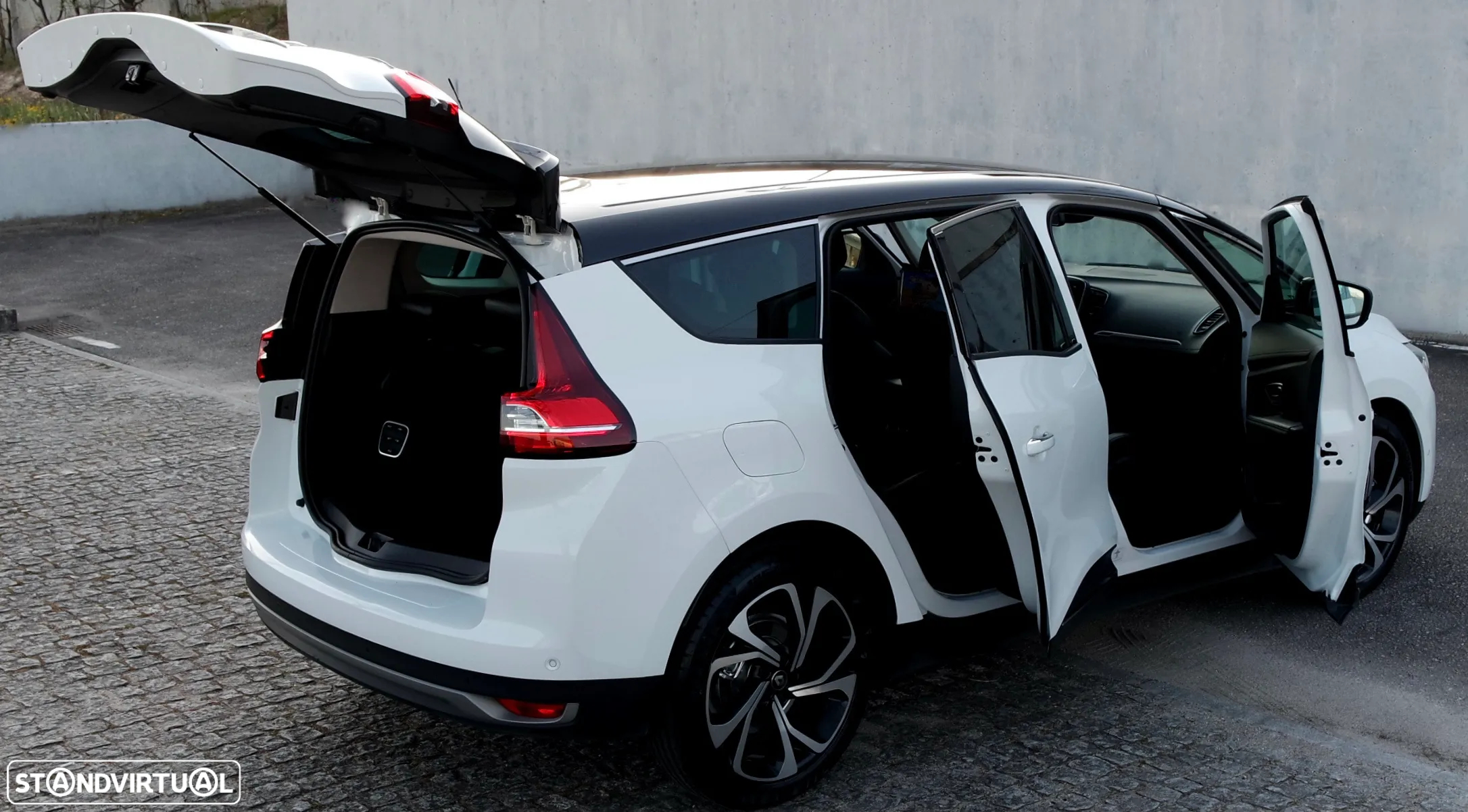 Renault Grand Scénic 1.7 Blue dCi Bose Edition EDC - 28