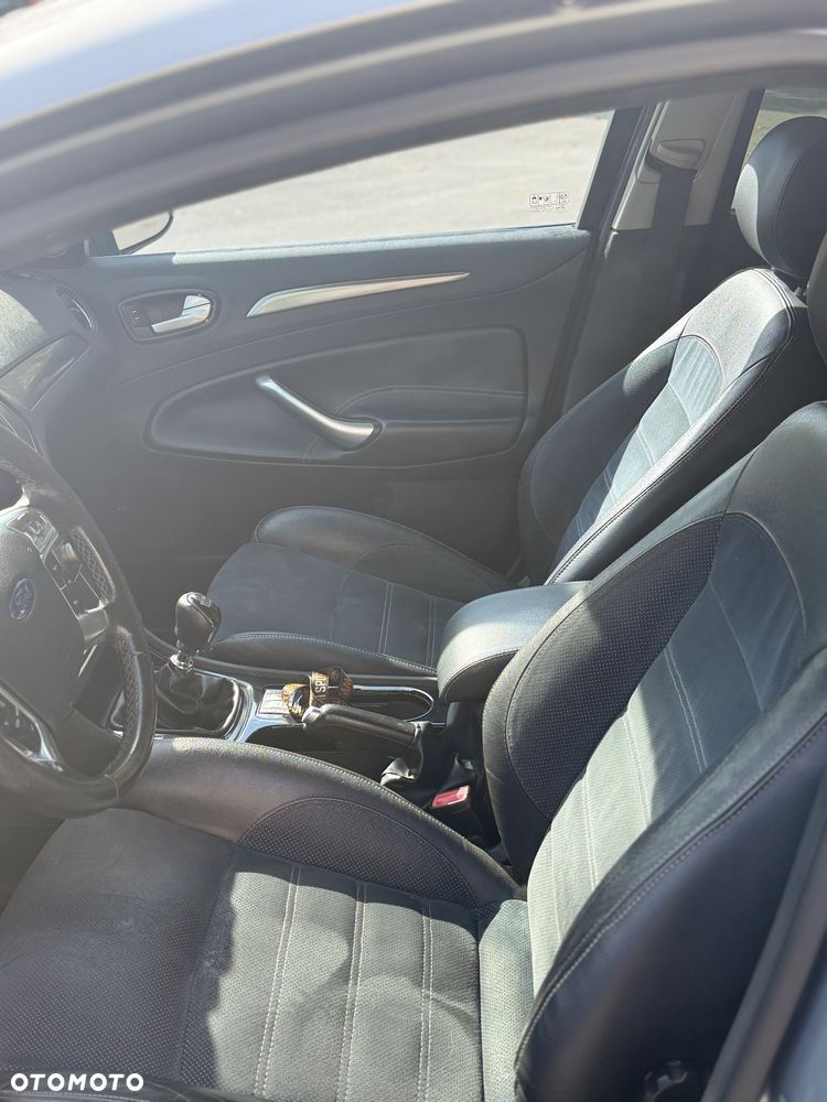 Ford Mondeo - 10