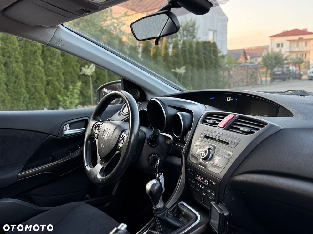 Honda Civic 1.8 i-VTEC Comfort 40 Jahre Edition - 29