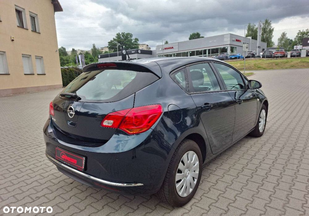 Opel Astra - 8