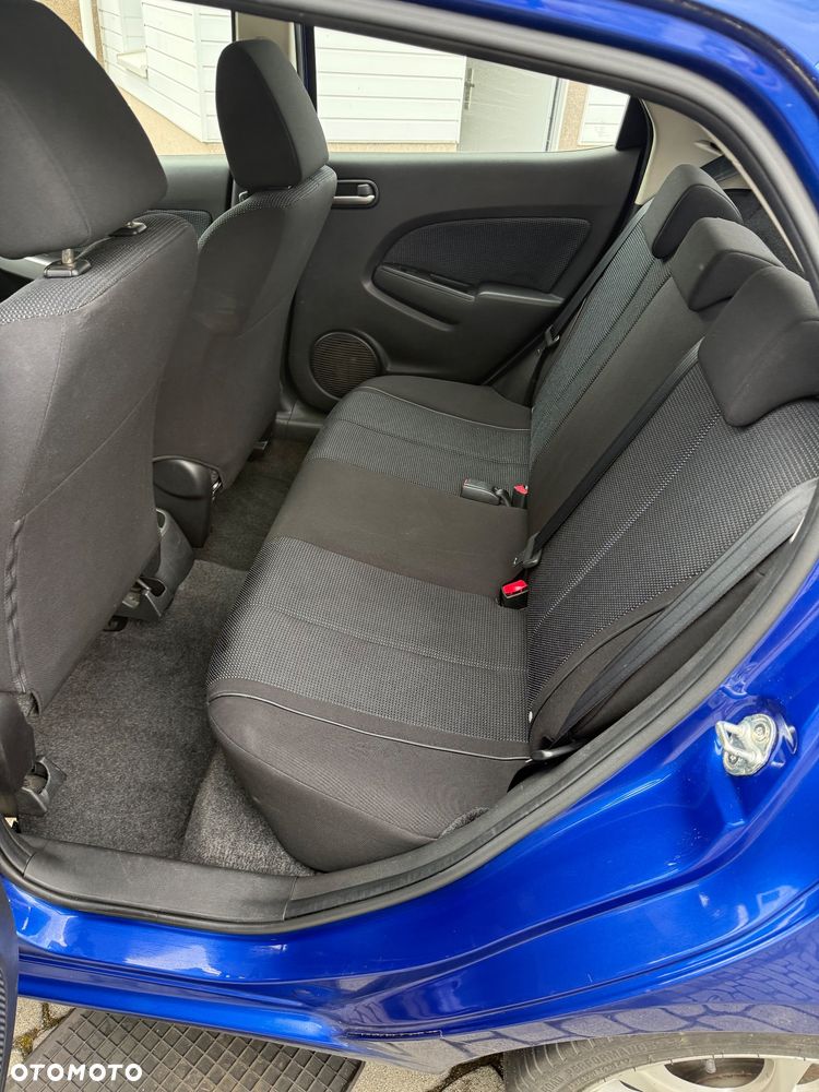 Mazda 2 - 8