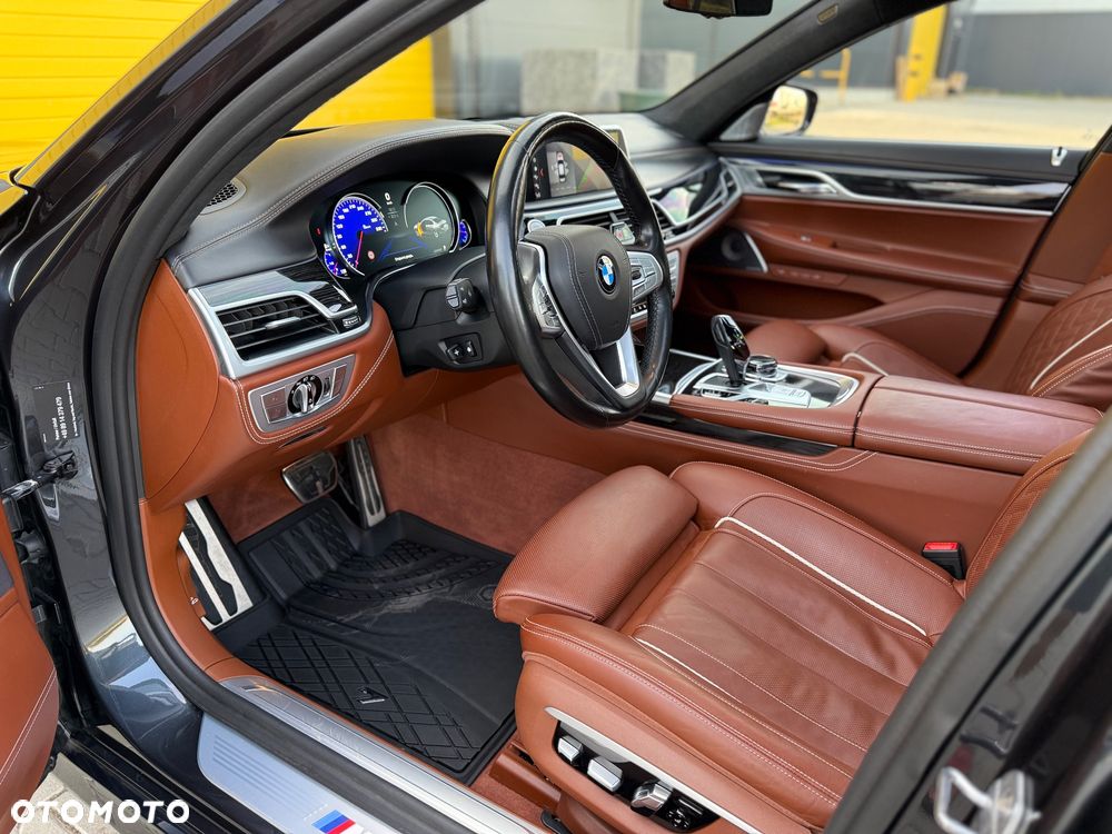 BMW Seria 7 750Ld xDrive - 28