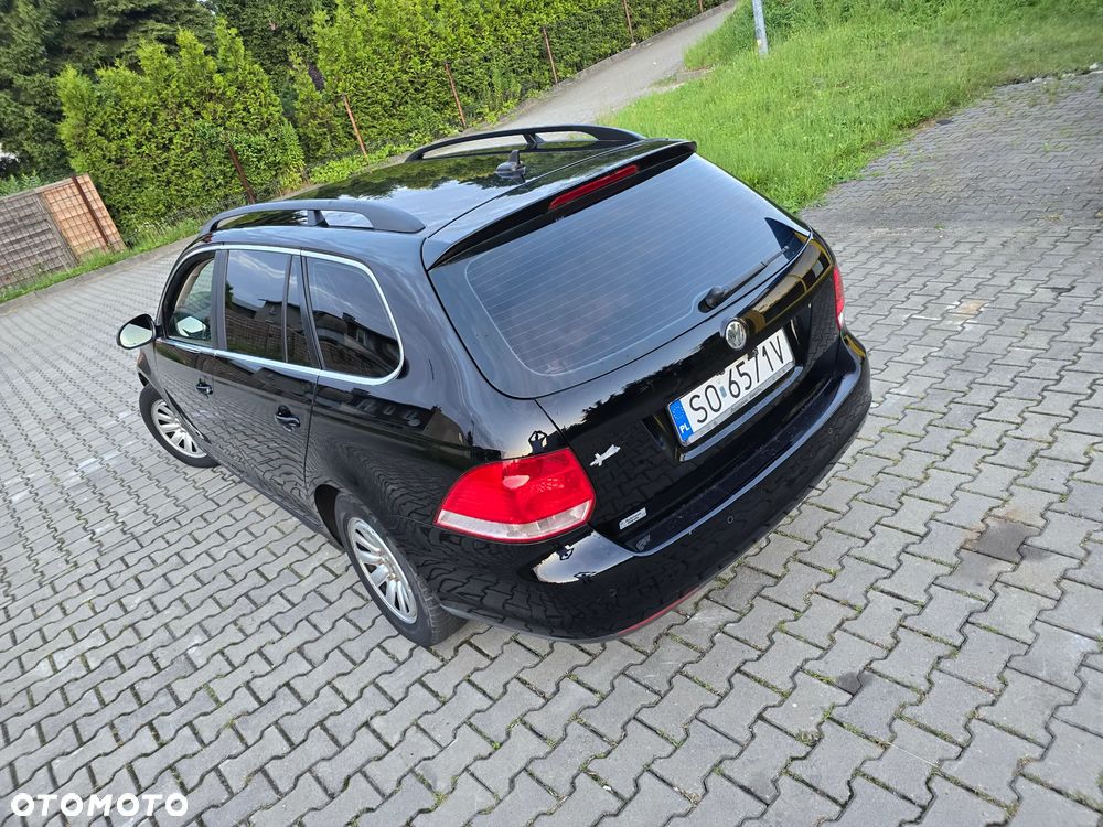 Volkswagen Golf 2.0 TDI Comfortline DSG - 21