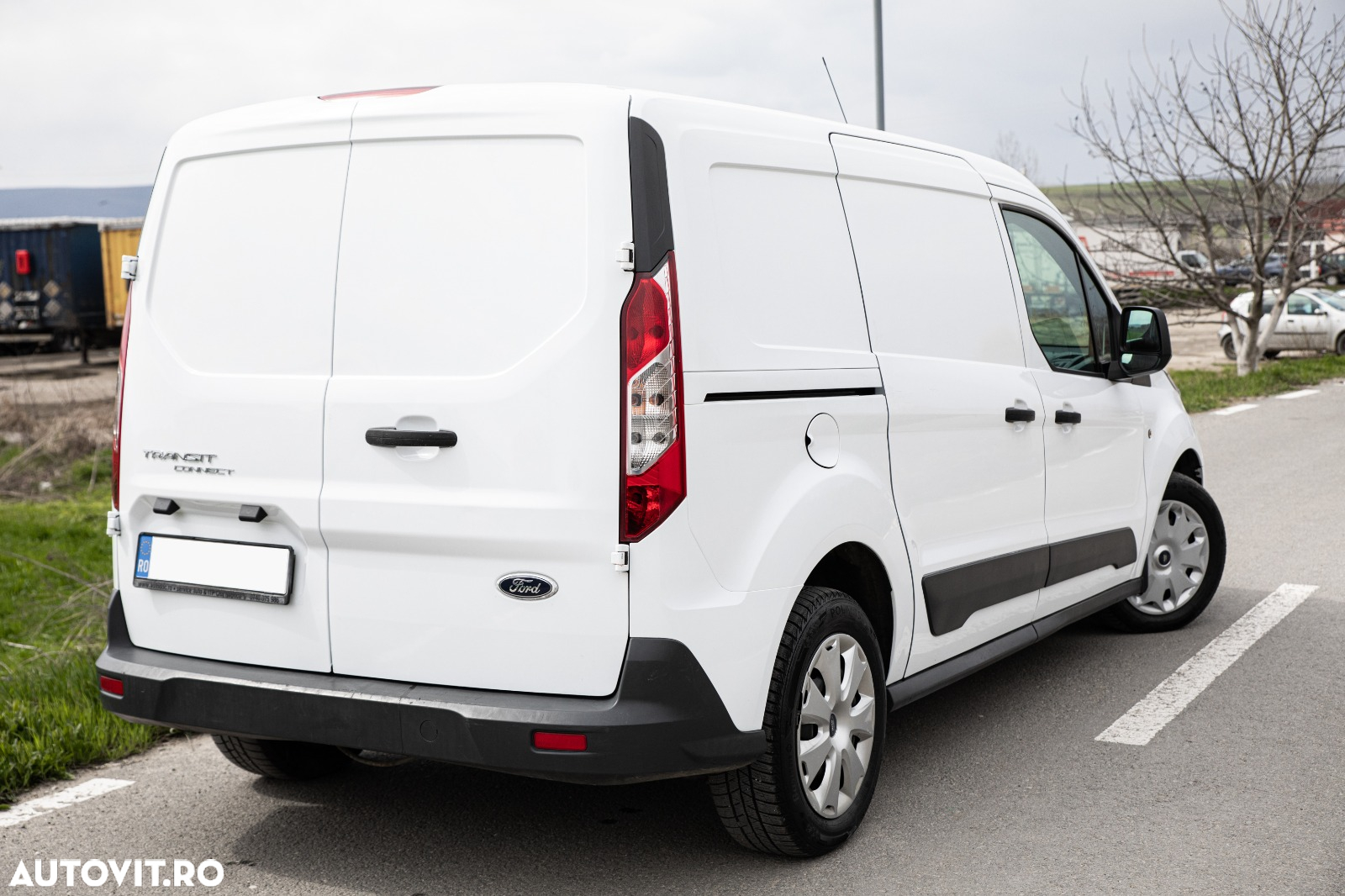 Ford Tourneo conect - 5