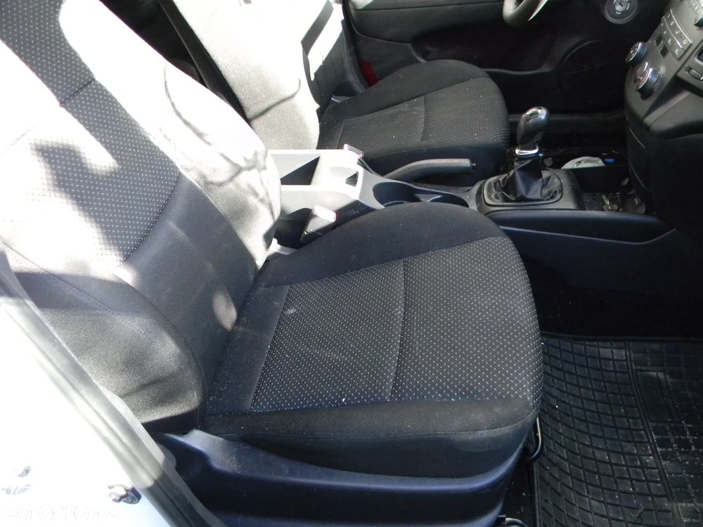 fotele fotel lewy prawy HYUNDAI i30 5D Europa airbag
