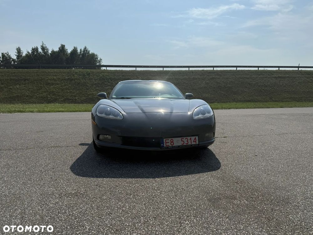 Chevrolet Corvette - 3
