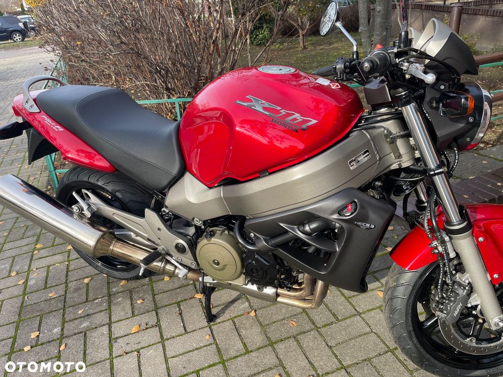 Honda X11 - 2