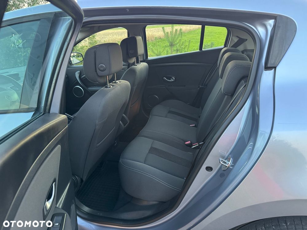 Renault Megane 1.9 dCi Dynamique - 8