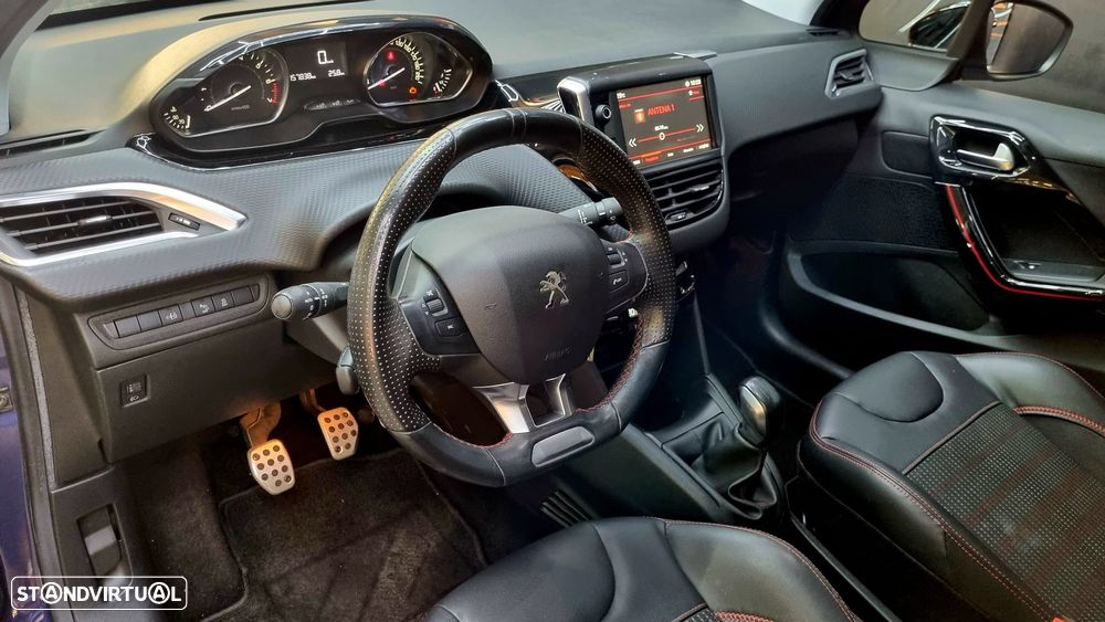 Peugeot 208 1.6 BlueHDi GT Line - 11