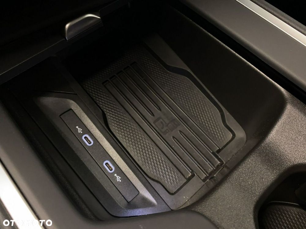 Volkswagen Passat Variant 2.0 TDI SCR Business DSG - 37