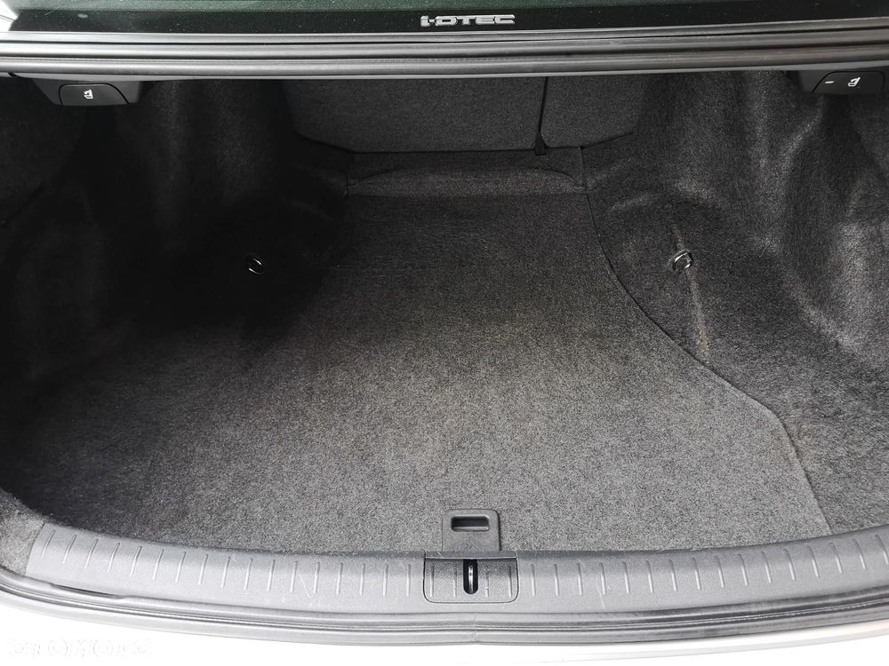 Honda Accord 2.2d Lifestyle - 31