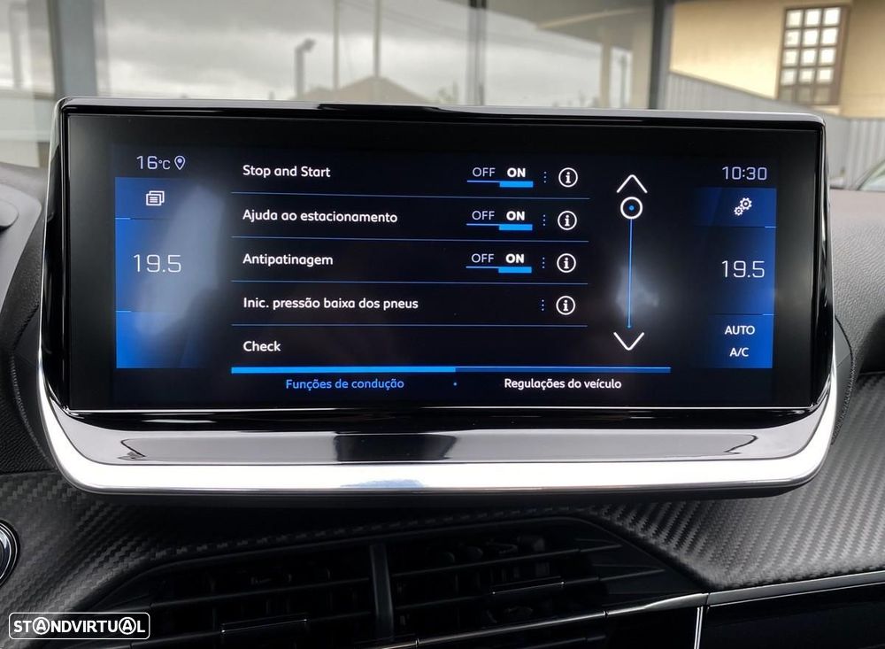 Peugeot 2008 1.5 BlueHDi Allure - 19