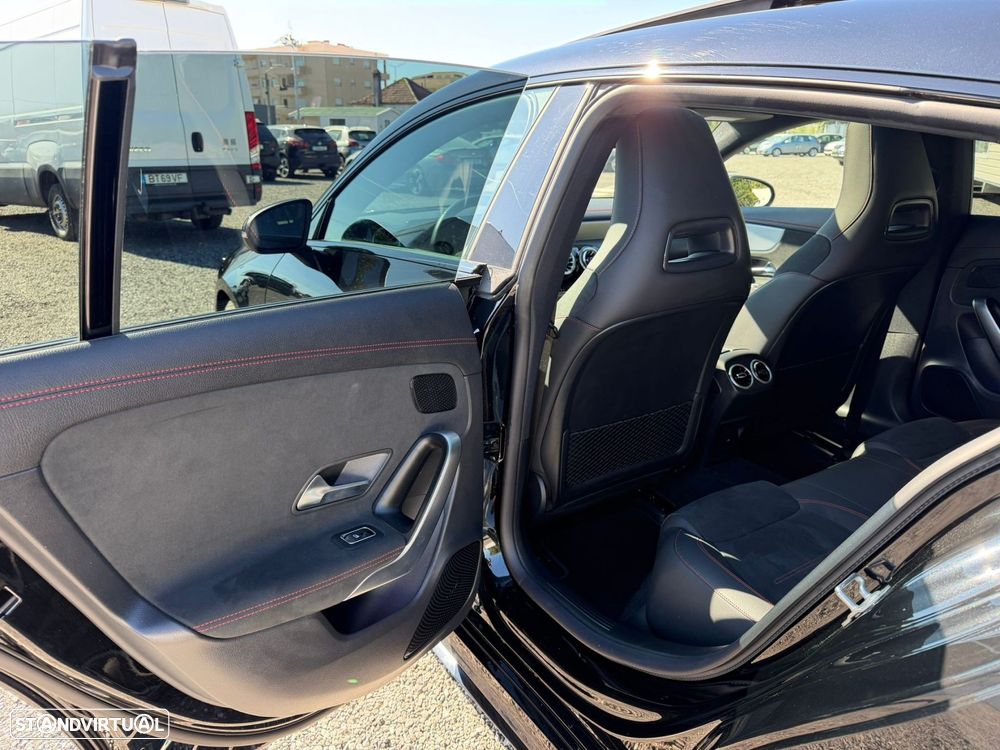 Mercedes-Benz CLA 250 - 16