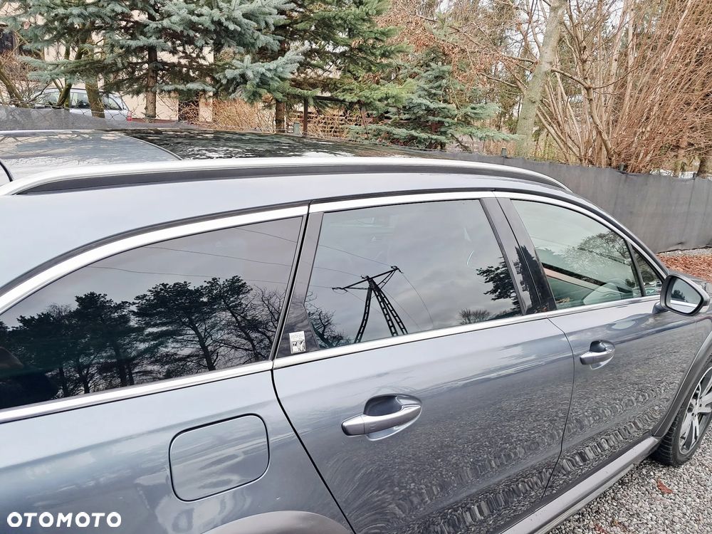 Peugeot 508 RXH Hybrid4 - 21